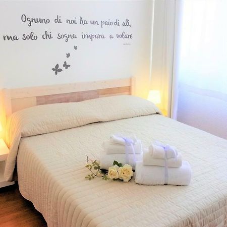 B&B Noto Politeama ปาแลร์โม ภายนอก รูปภาพ